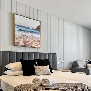 Bli Bli Suites Hotel